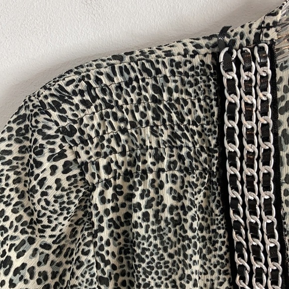CACHE Sheer Leopard V-neck Bell Sleeve Blouse M - Picture 2 of 7